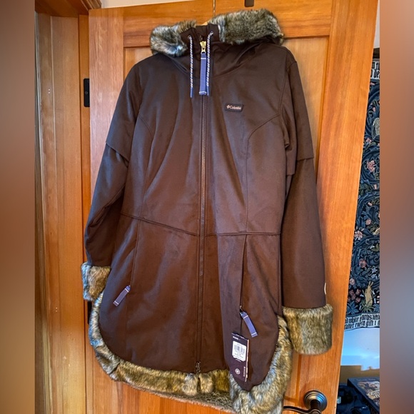 ✨rare✨ Columbia X Star Wars Clone Wars Ahsoka Tano coat brand new w/ tags - Picture 9 of 12